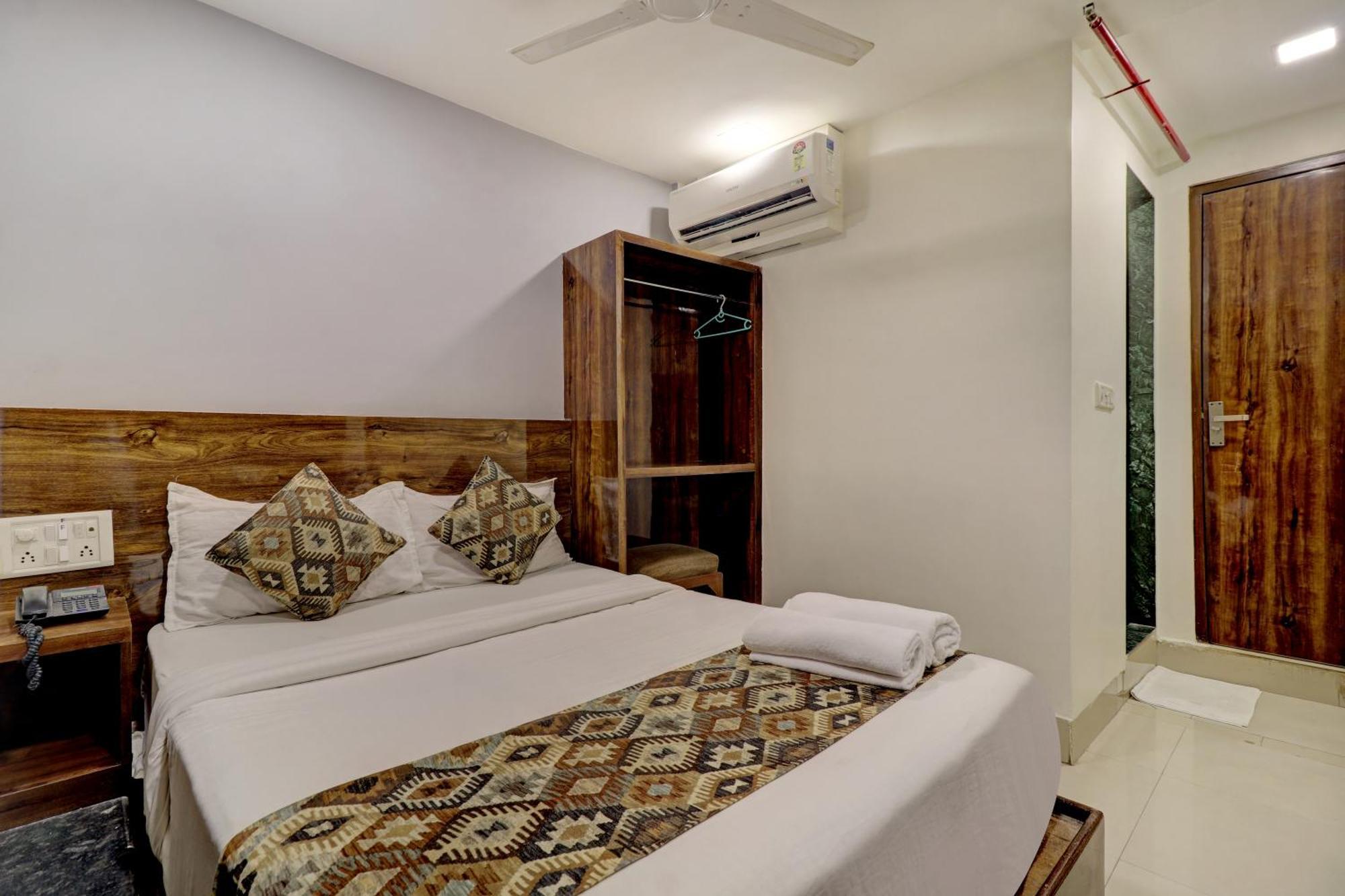 Hotel Merry Gold Mumbai Exteriör bild