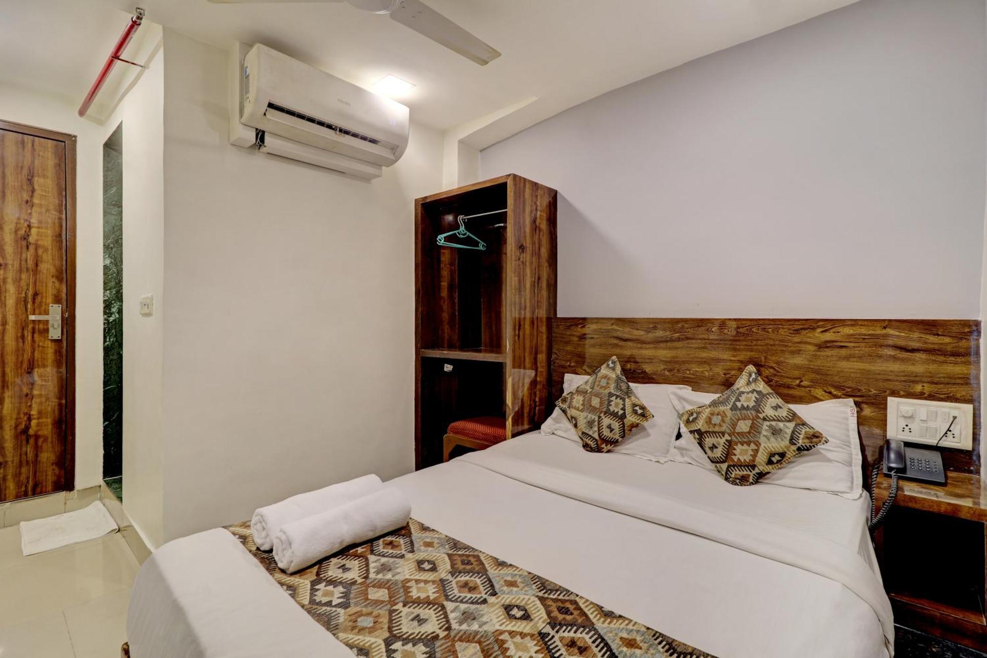 Hotel Merry Gold Mumbai Exteriör bild